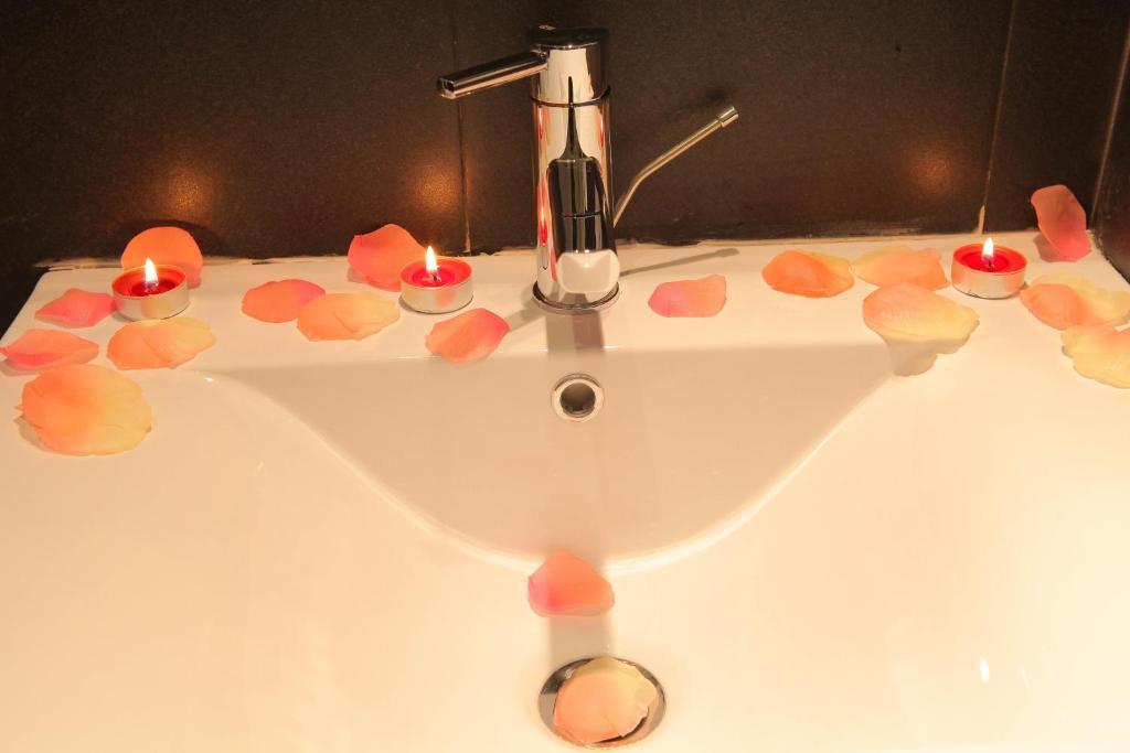 Chroma Italy - Ena Guest House ภายนอก รูปภาพ